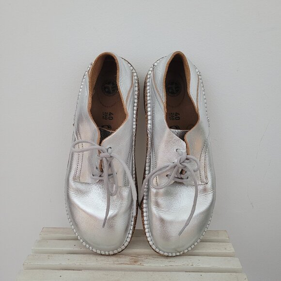 Birkenstock Shoes - Silver Birkenstock "Gary" Leather Shoe-Size 40